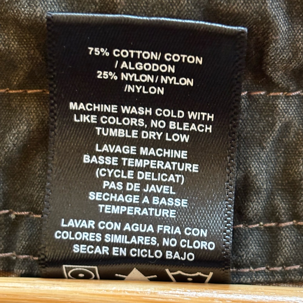 Kuhl Cargo Shorts - Picture 10 of 10